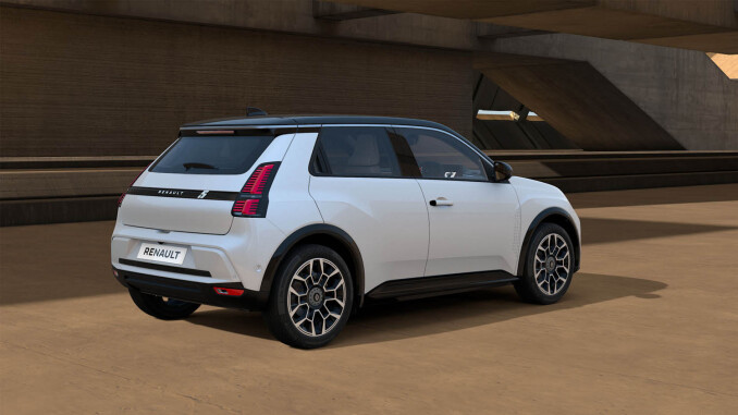 Renault 5 110kW Roland Garros + Comfort Range 52kWh 5dr Auto Electric Hatchback - Image 3